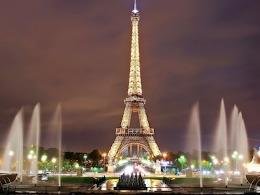 Eiffel Tower by night 